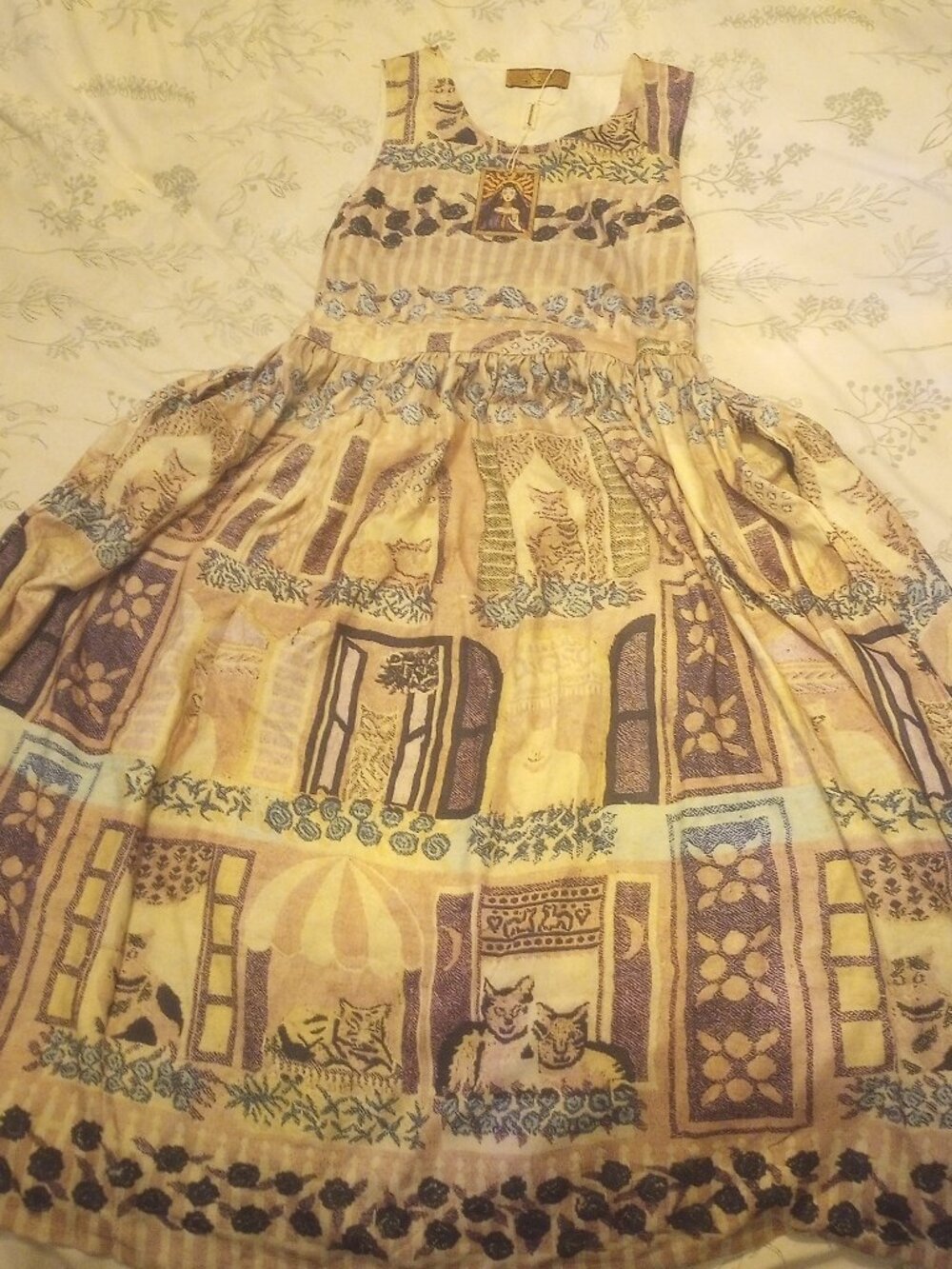 Kuma the Lamb long cat dress, M multicolor pattern New w/tarot tag! Rare find!